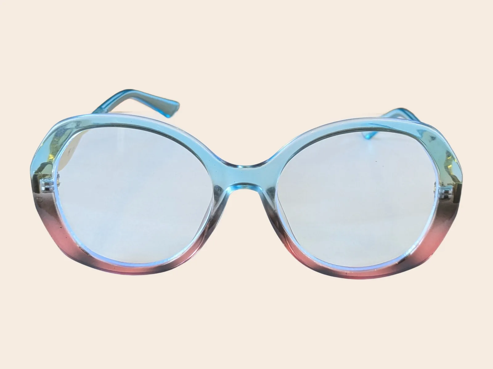 F26 · Round, multi-coloured blue